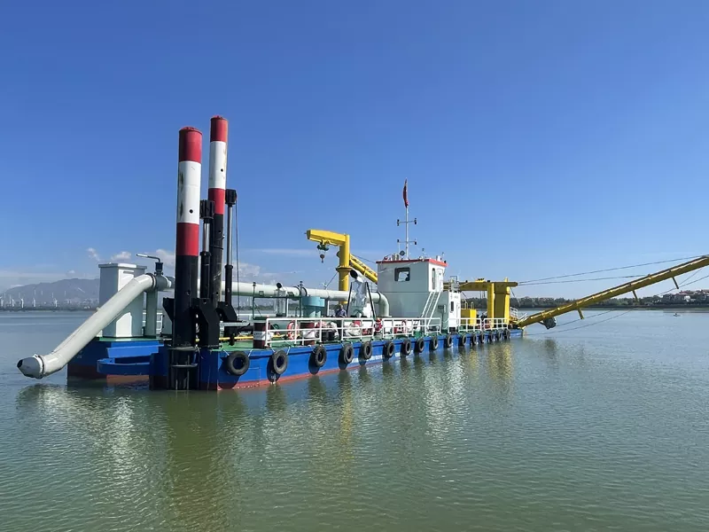 Nave draga da 12 pollici