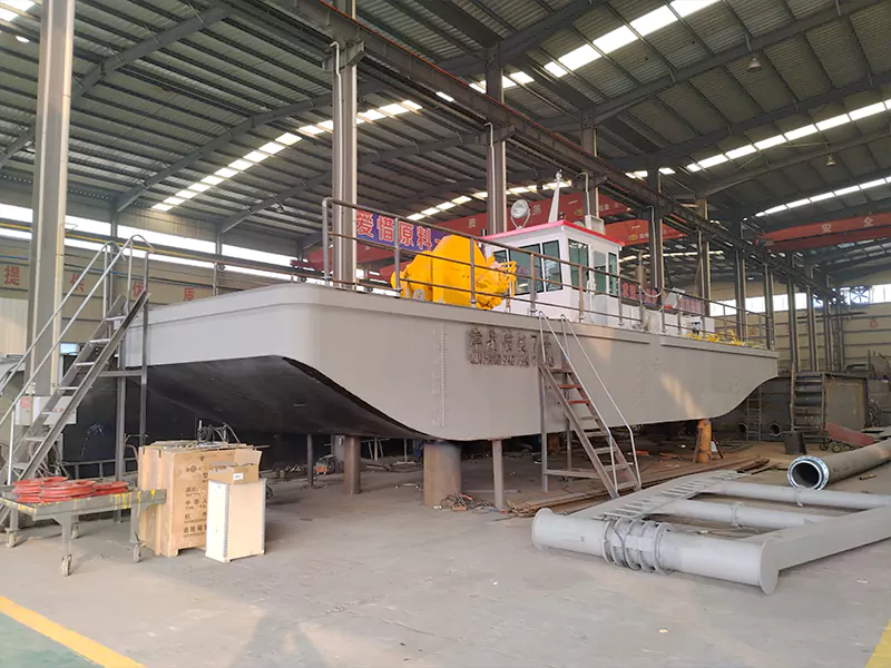 Produzione di alto livello, creazione di attrezzature fondamentali per progetti di dragaggio in tutto il mondo.