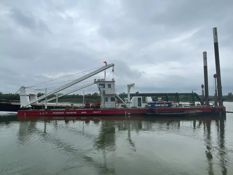 Come funziona una nave draga d'oro?