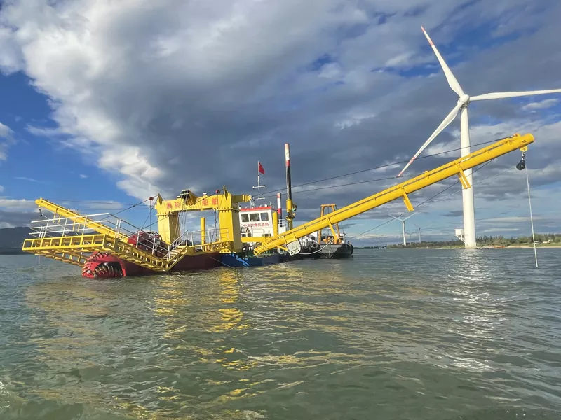 Draga aspirante con taglierina DK650